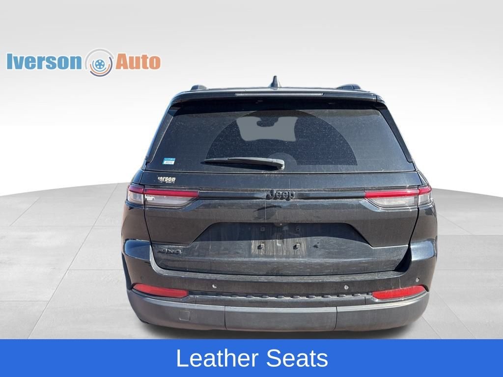 2022 Jeep Grand Cherokee Altitude photo 3