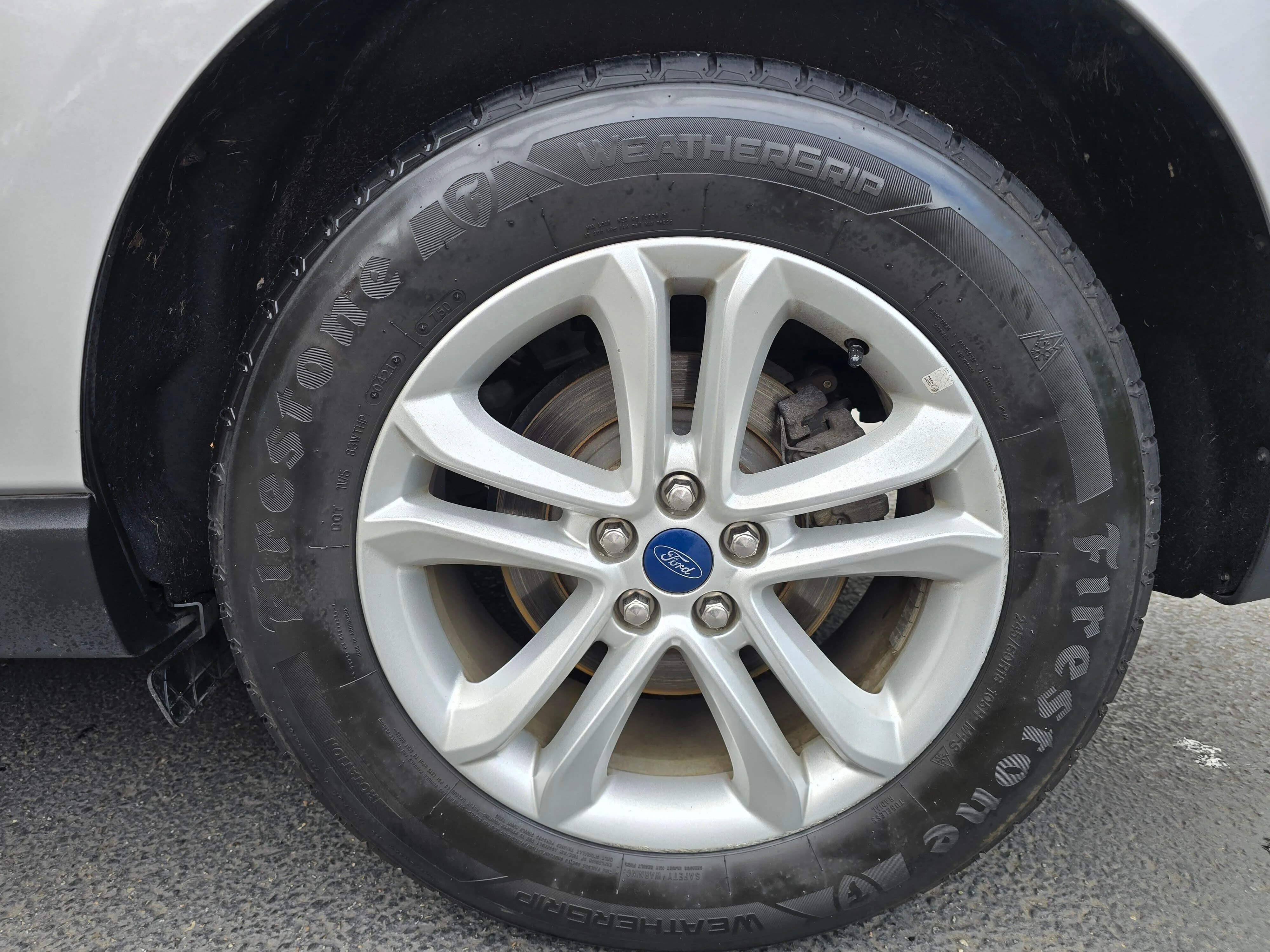 Used 2019 Ingot Silver Metallic Ford SEL image 6