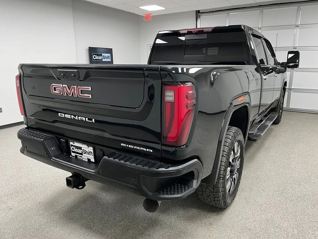 Used 2024 Black GMC Denali image 9