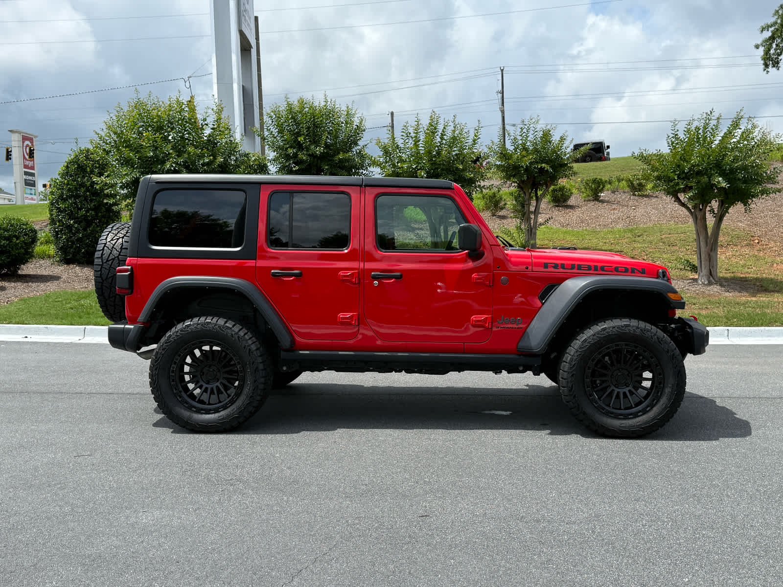 Used 2024 Firecracker Red Clearcoat Jeep Rubicon image 6