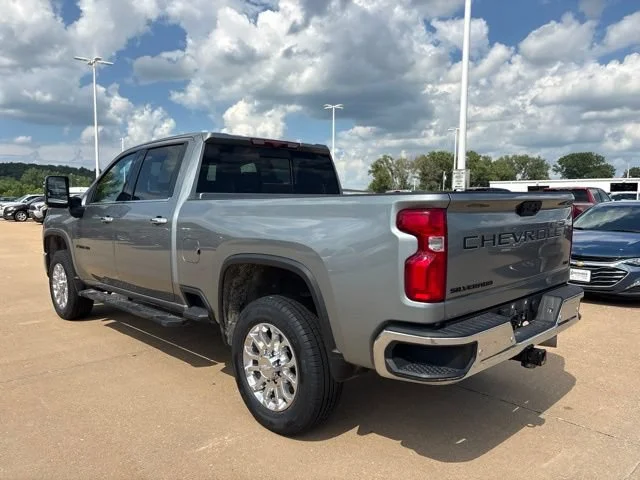 2024 Chevrolet Silverado 2500HD LTZ - Photo 5