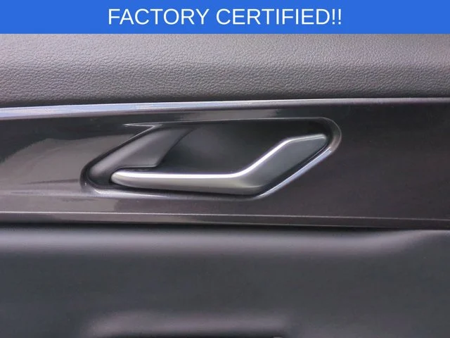 Used 2022 White Jeep Altitude image 29