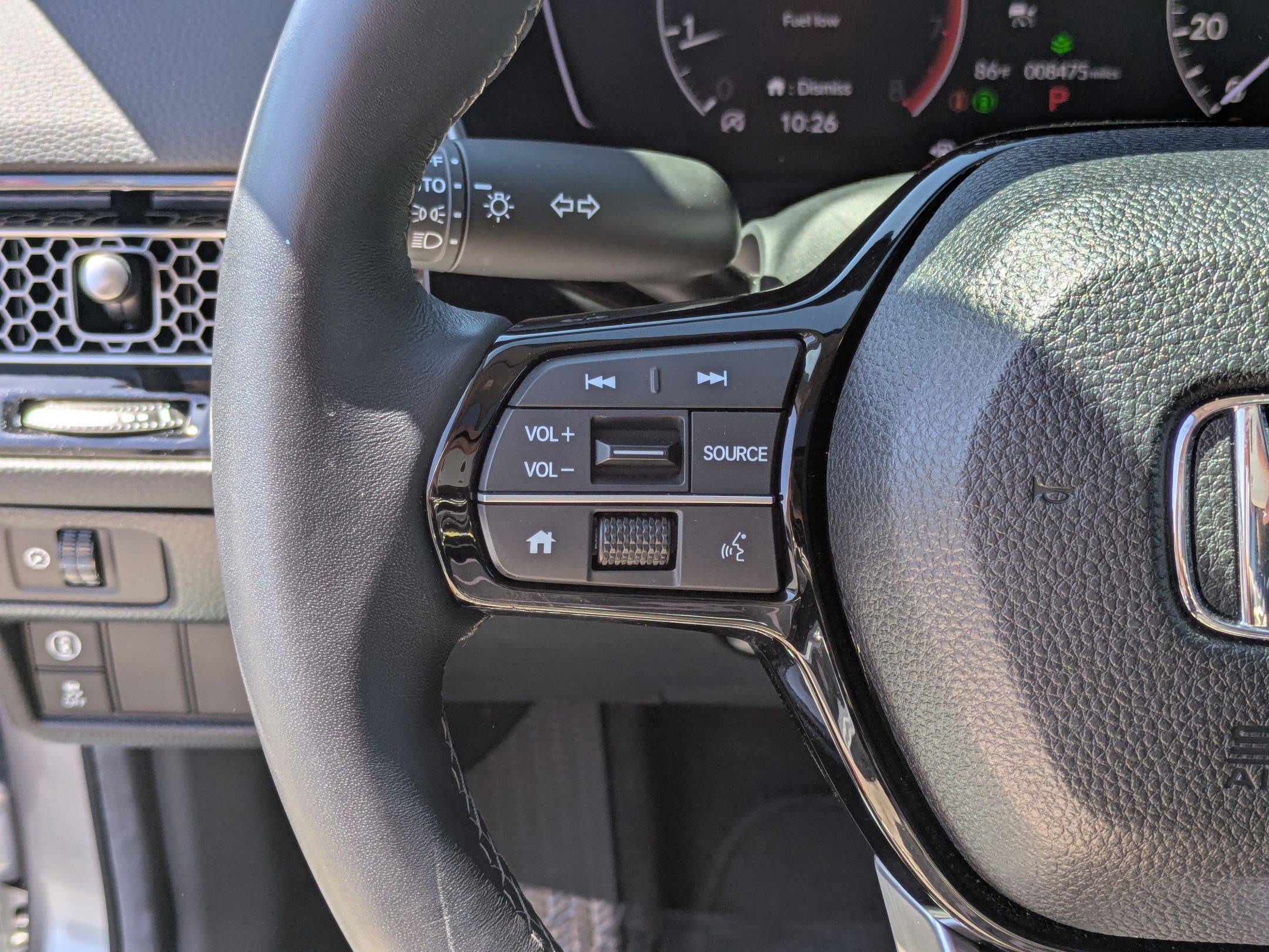 Used 2024 Silver Honda EX-L image 18