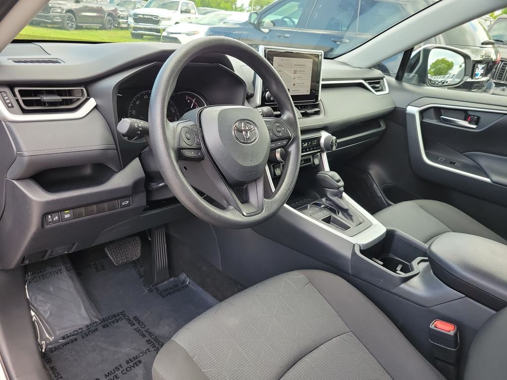 Used 2025 Silver Toyota XLE image 10