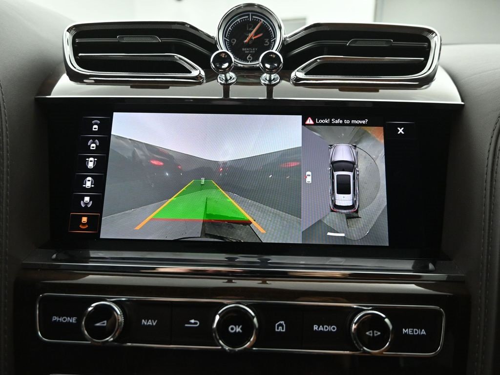 2021 BENTLEY BENTAYGA - Image 11
