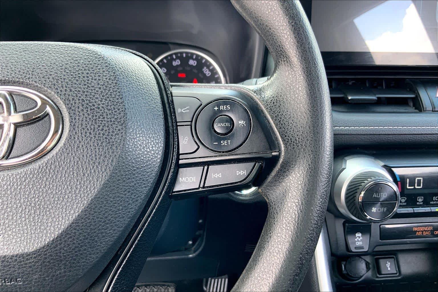 Used 2020 Magnetic Gray Metallic Toyota XLE image 24