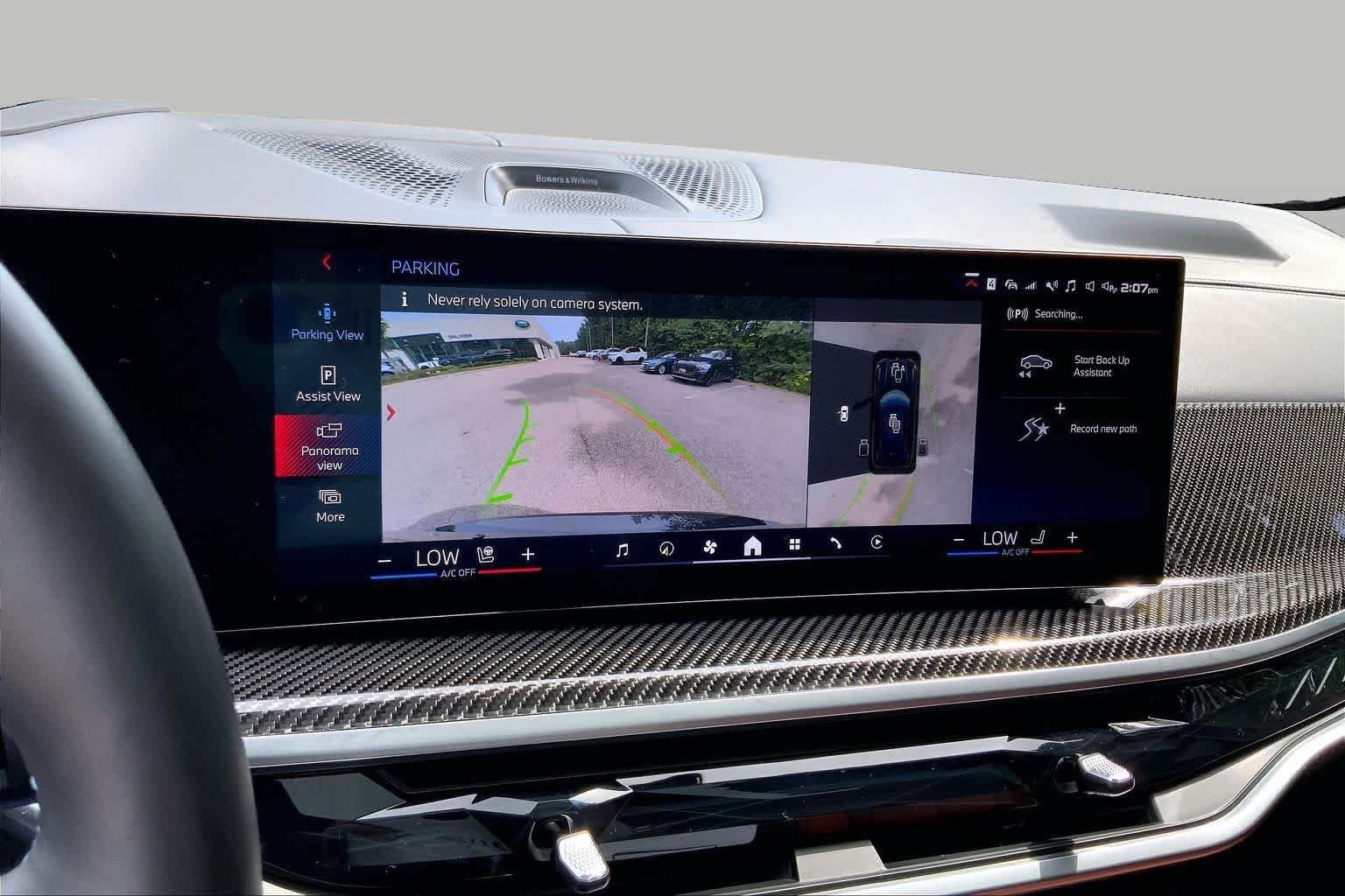 Used 2025 Black Sapphire Metallic BMW M60i image 28