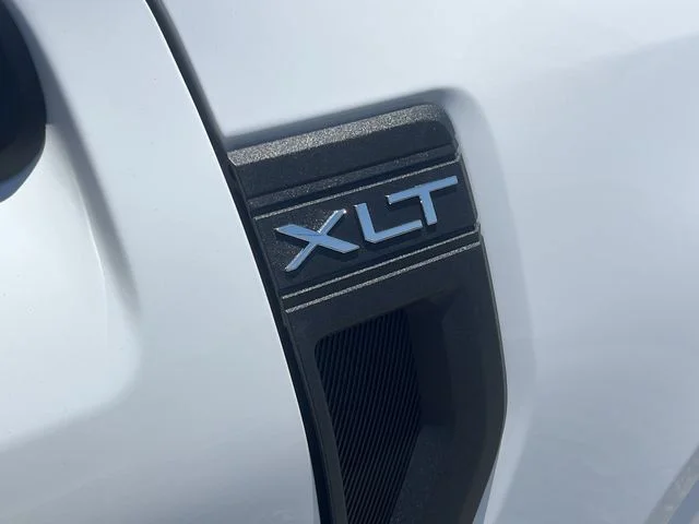 New 2026 Oxford White Ford XLT image 11