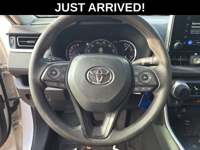 2024 Toyota RAV4 LE - Photo 11