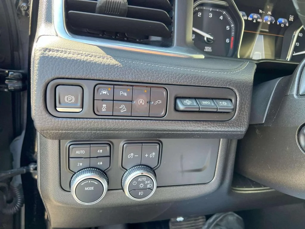 Used 2021 ONYX BLACK GMC Denali image 15