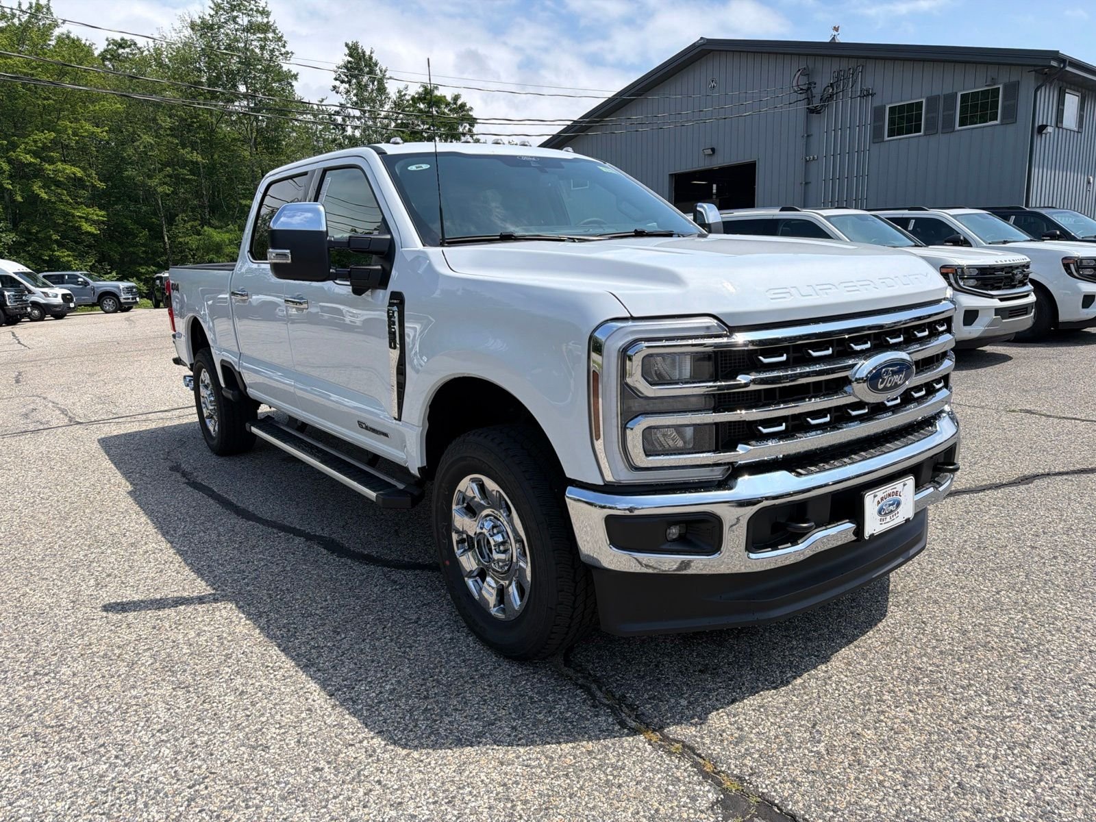New 2026 Oxford White Ford F-250® Lariat® image 1
