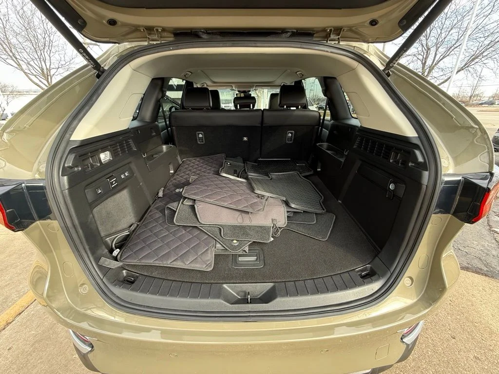 2025 Mazda CX-70 Premium Package - Photo 30