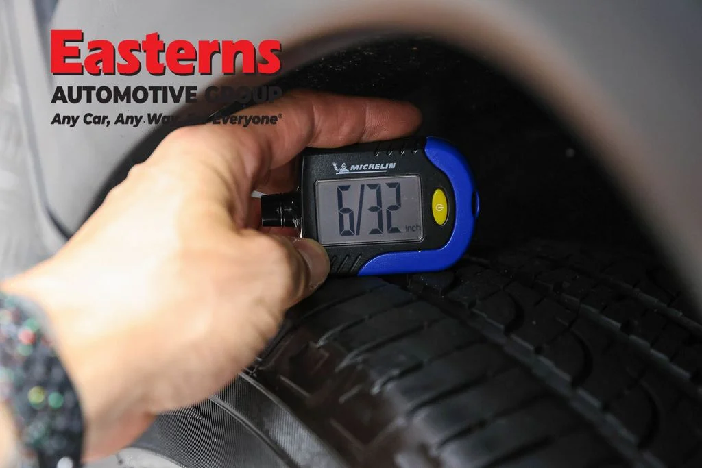 Used 2023 Gray Jeep Latitude Lux image 25