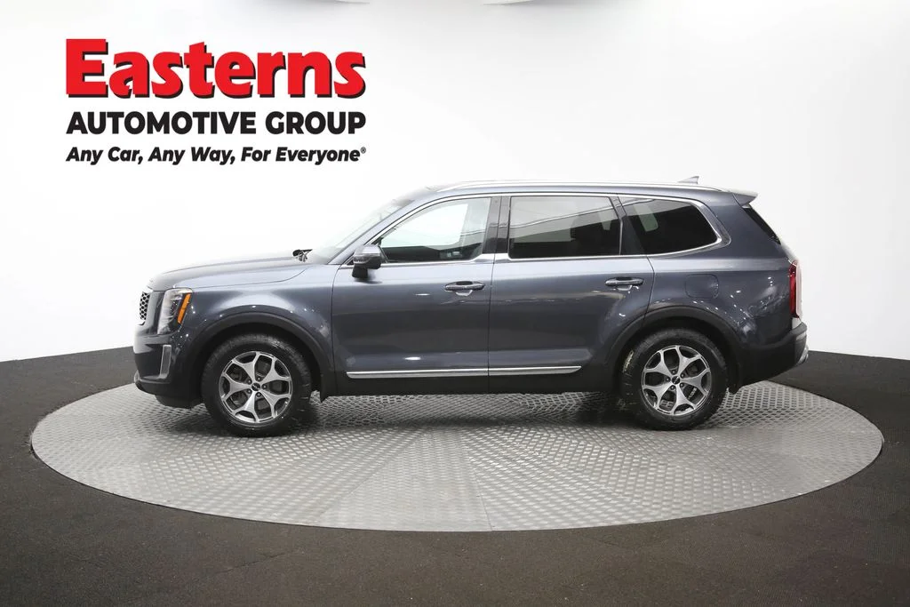 Used 2022 Gray Kia EX image 63
