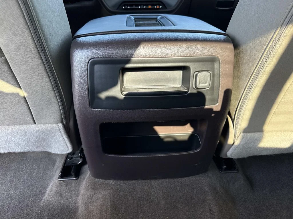Used 2018 Red GMC SLT image 22