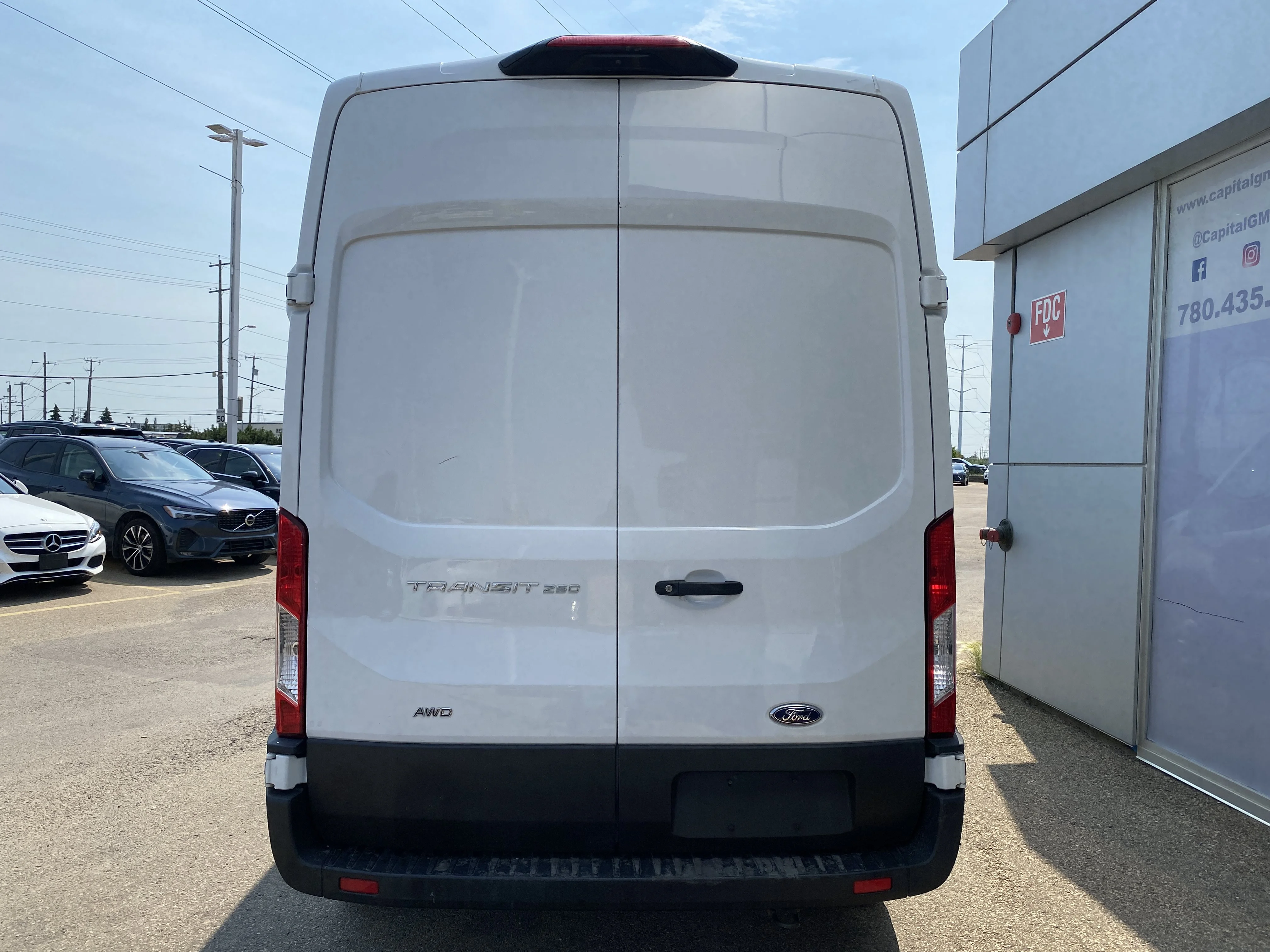 Certified Used 2023 Oxford White Ford AWD image 4