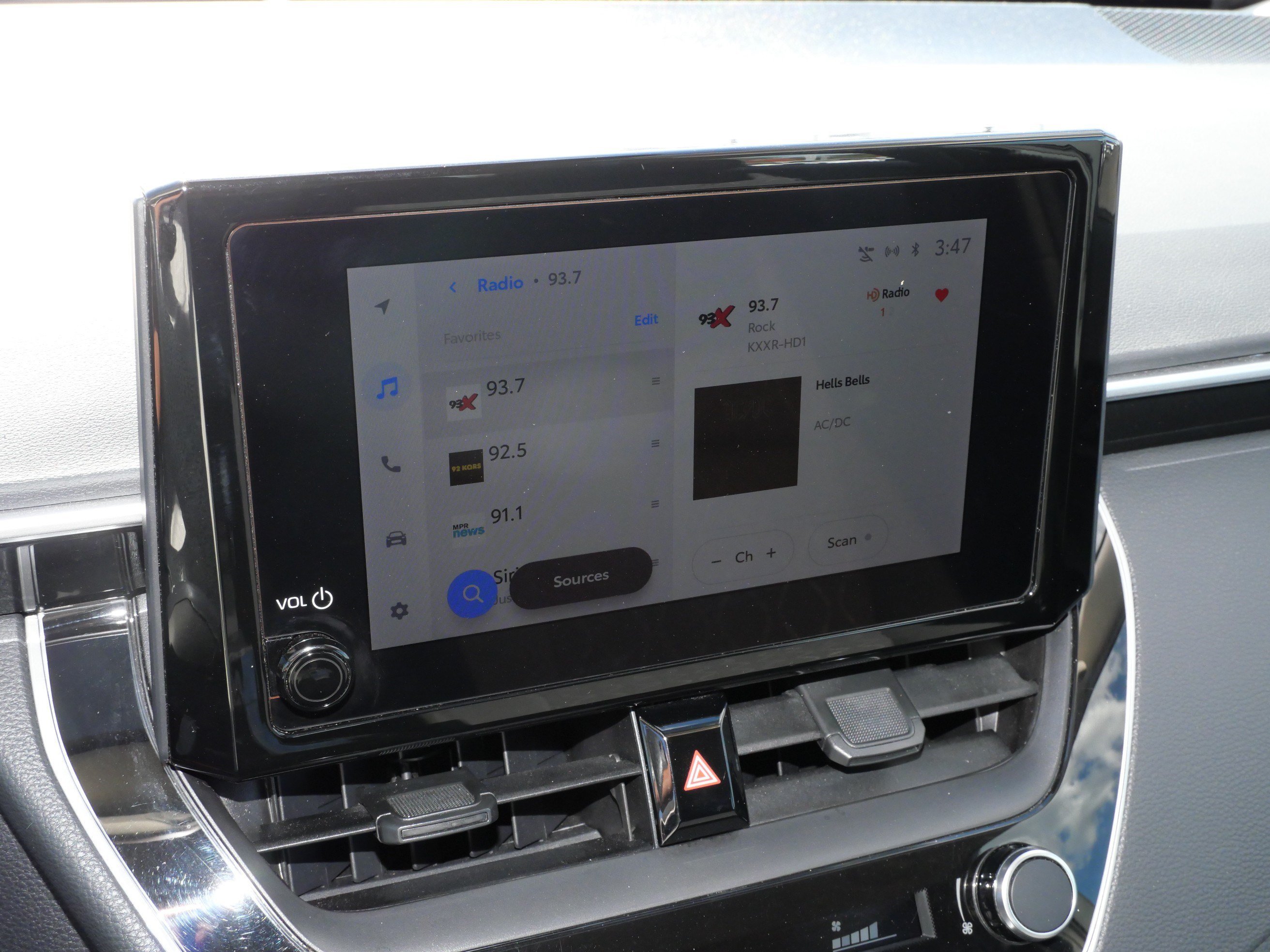 Certified Used 2024 Ice Cap Toyota LE image 24