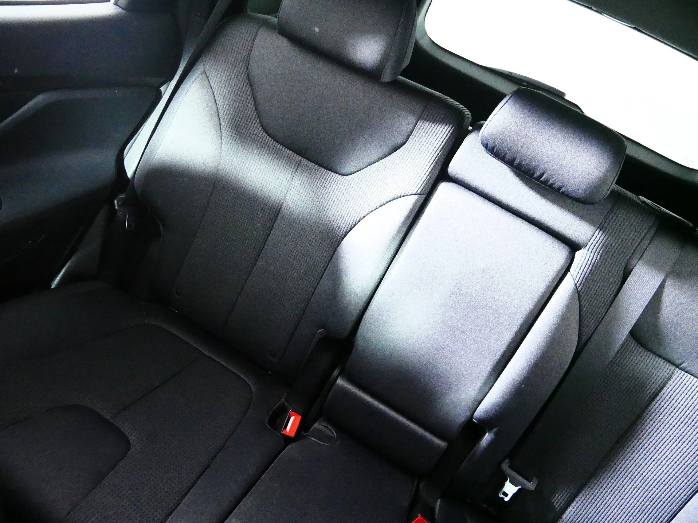 Used 2022 Hampton Gray Hyundai SEL image 12