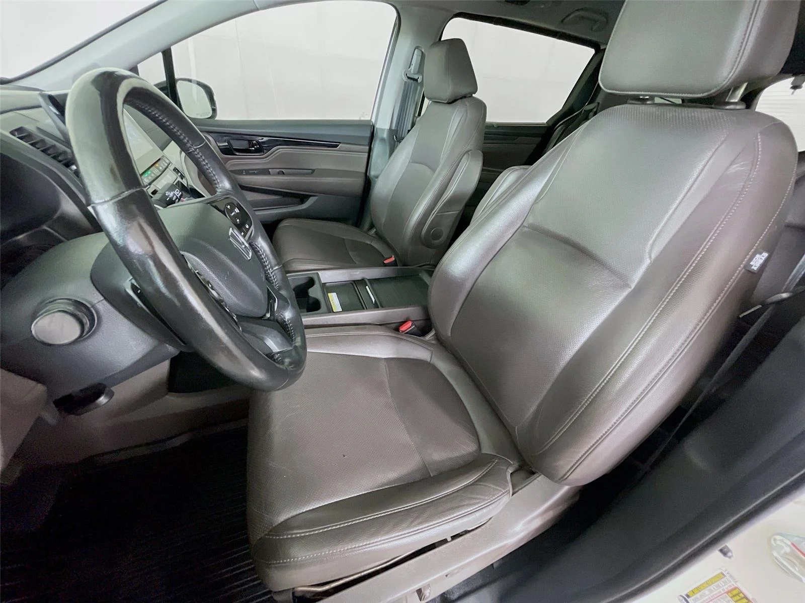 Used 2019 White Diamond Pearl Honda Elite image 25