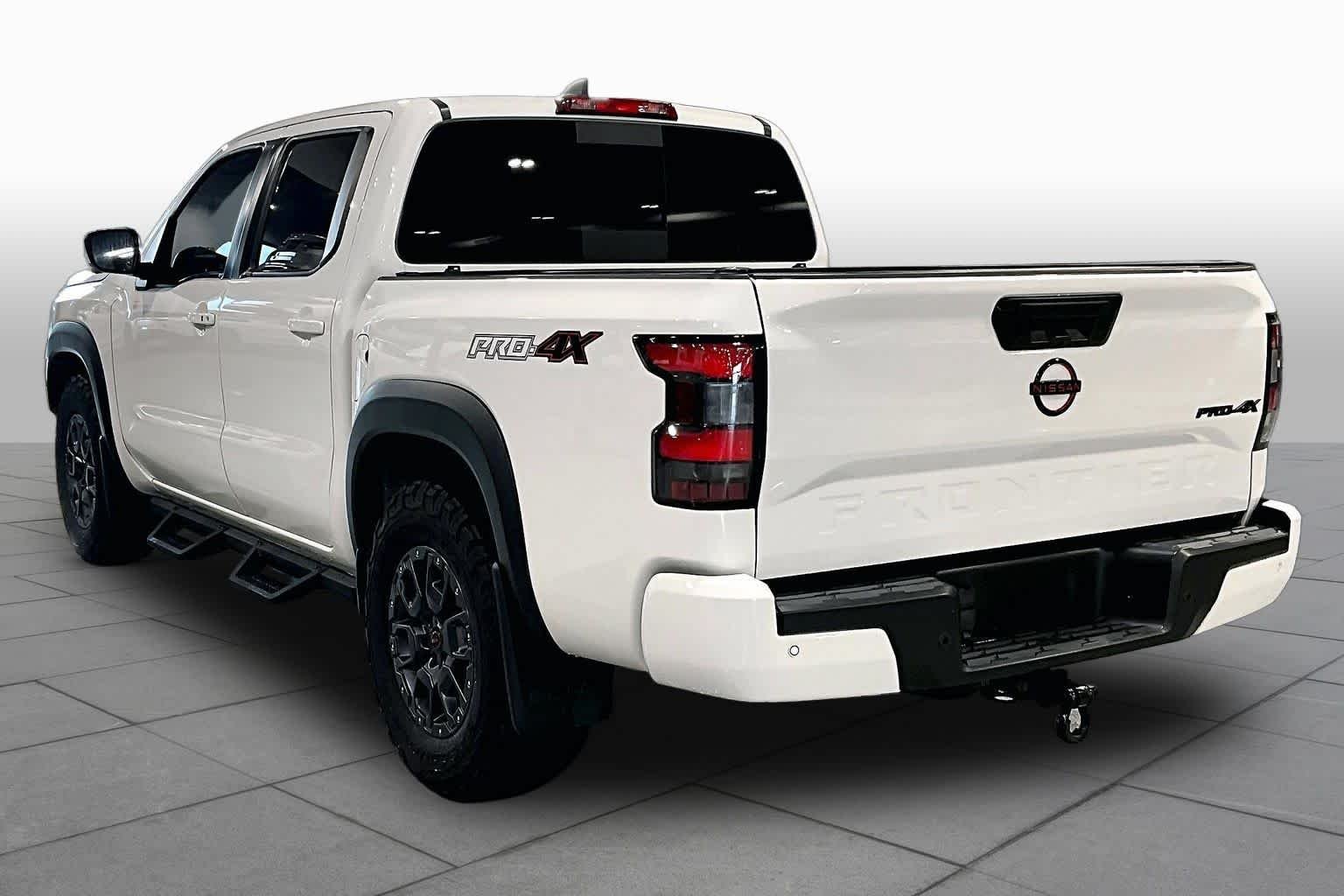 Used 2024 Glacier White Nissan PRO-4X image 11