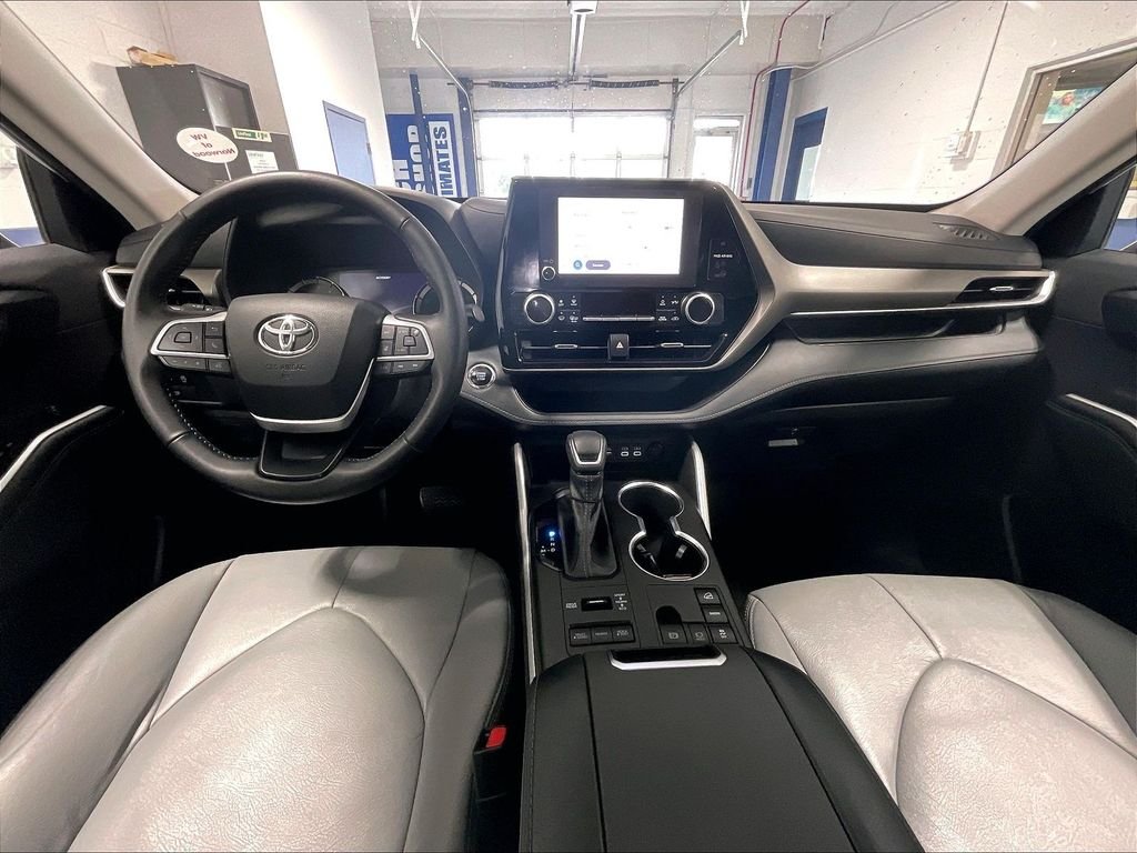 Used 2023 Beige Toyota LE image 21