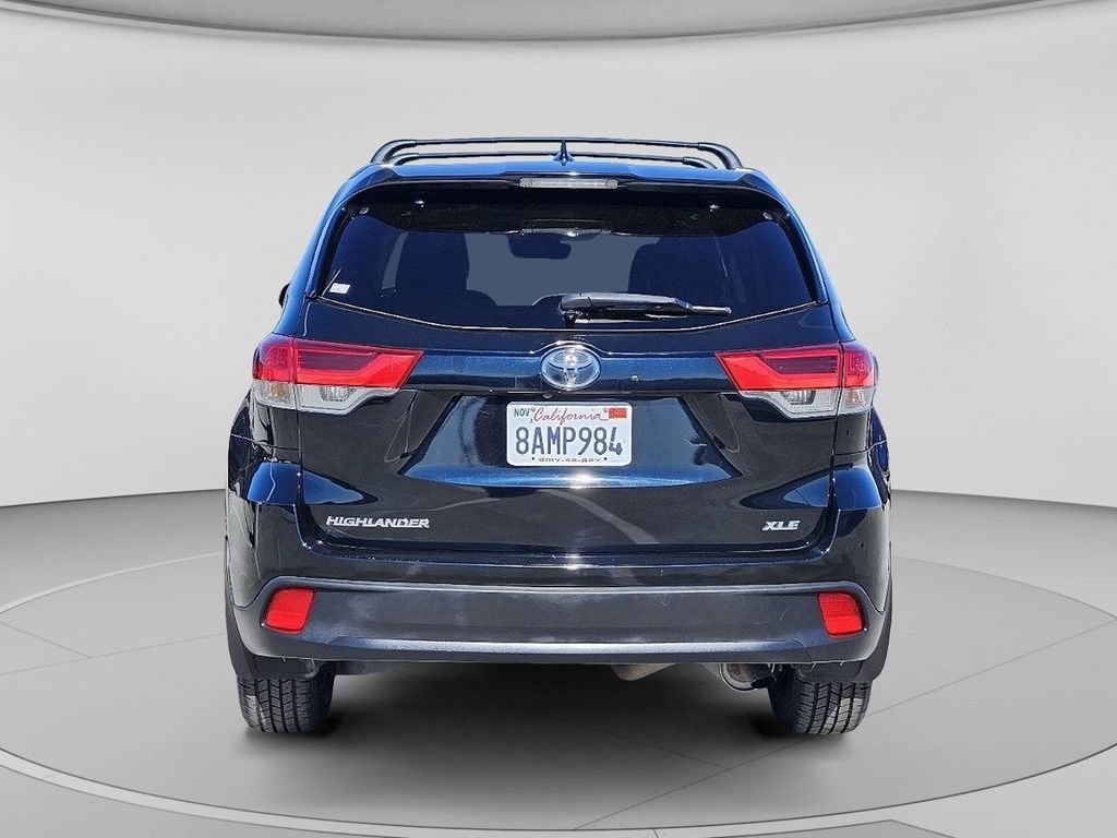 2017 Toyota Highlander XLE - Photo 17
