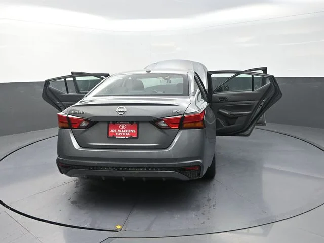 Used 2024 Gray Nissan 2.5 SV image 43