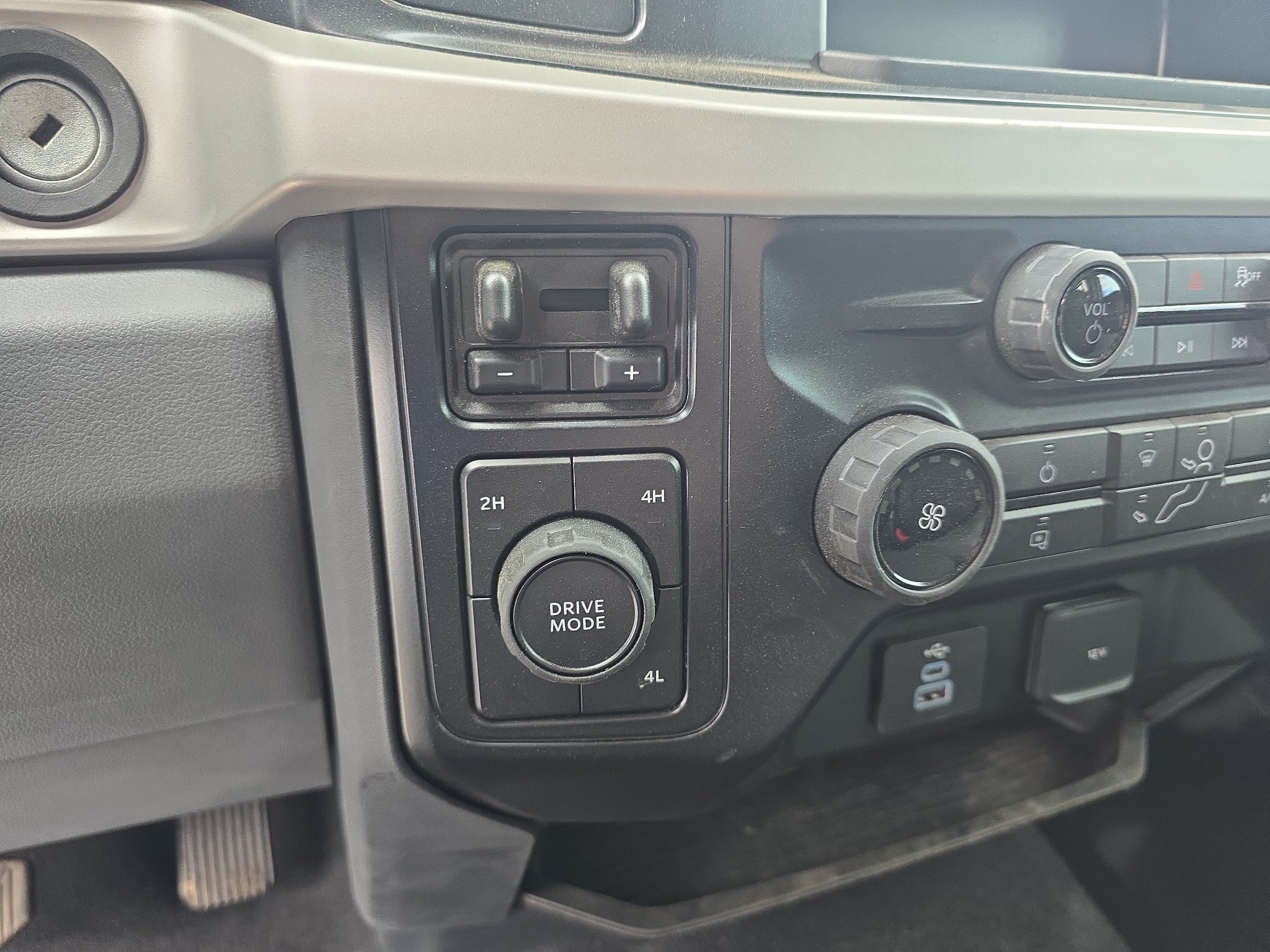 Used 2026 White Ford 3S image 16