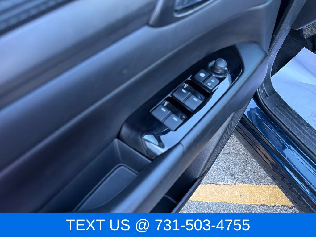 Used 2025 Blue Mazda 2.5 S Select Package image 12