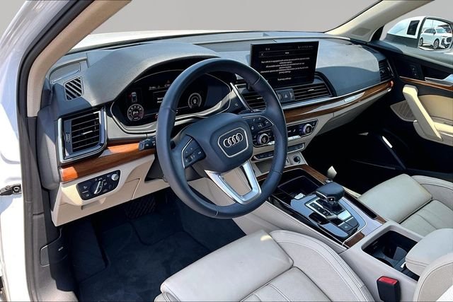 Used 2023 White Audi 45 S line Prestige image 13