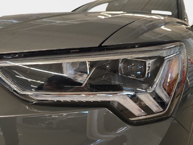 Used 2023 Gray Audi Premium Plus image 34
