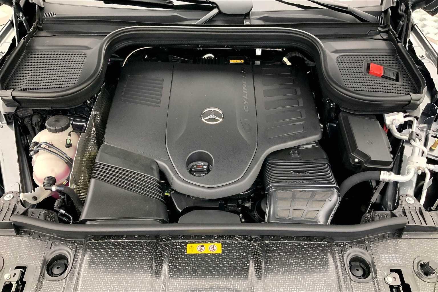 New 2026 Selenite Grey Metallic Mercedes-Benz GLE 450 image 9