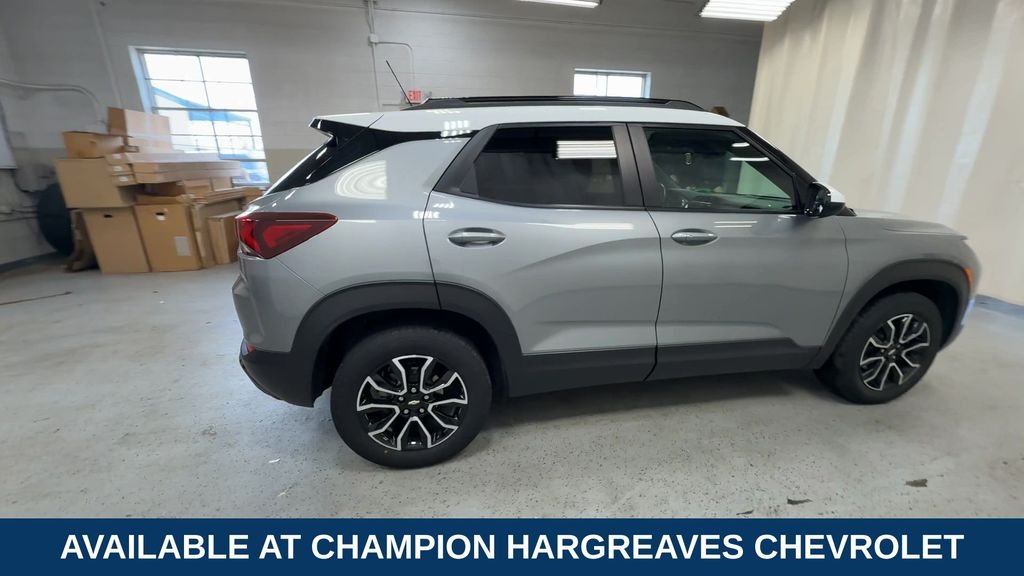 Used 2023 Sterling Gray Metallic Chevrolet ACTIV image 11