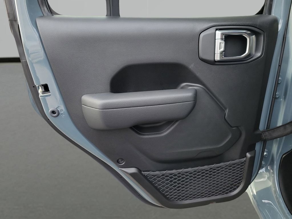 New 2025 Anvil Clear-Coat Exterior Paint Jeep Sport S image 28