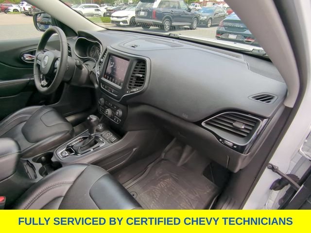 Used 2023 White Jeep Altitude image 47