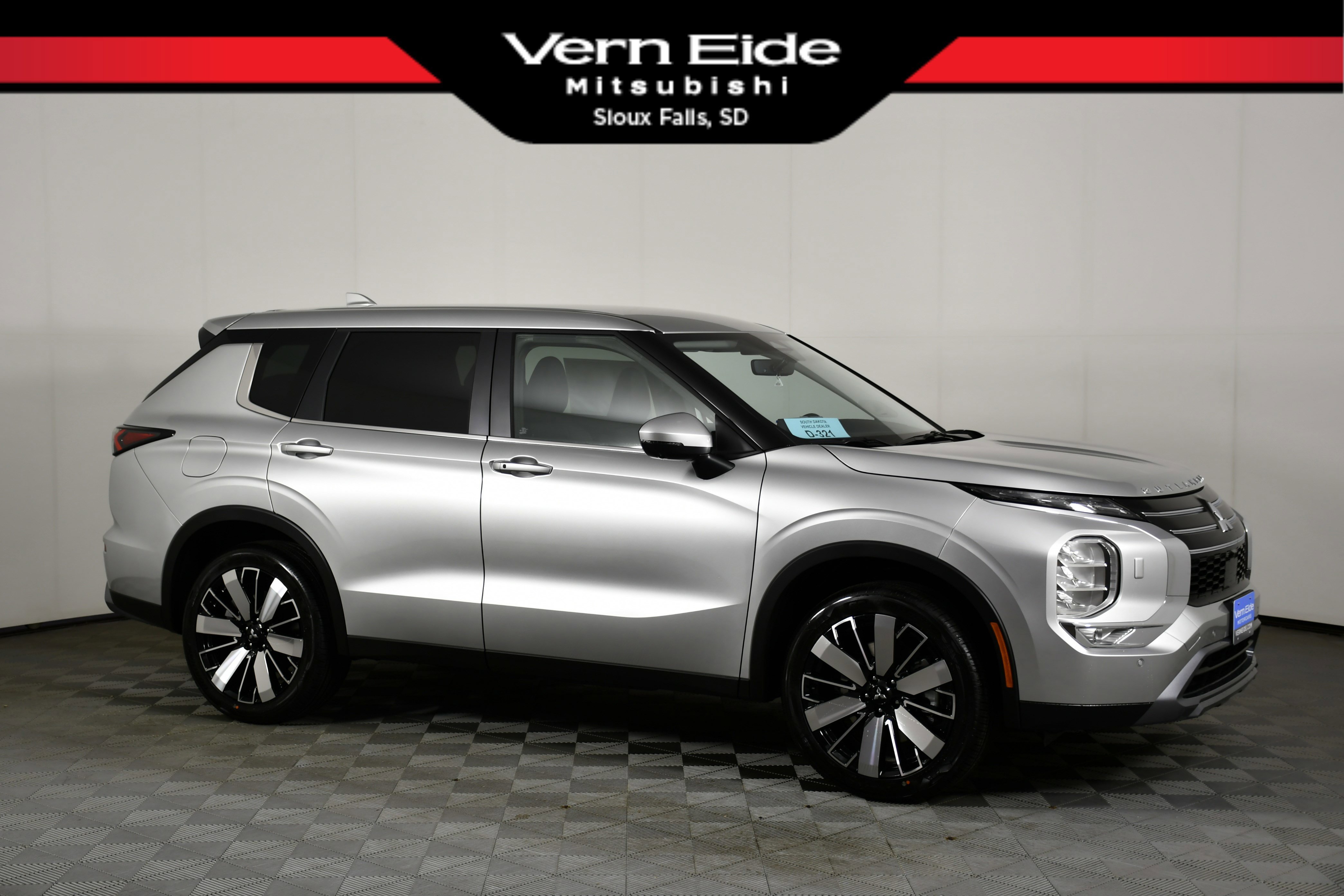 2026 Mitsubishi Outlander SE S-AWC's photo