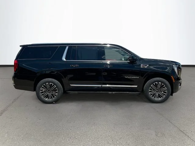 New 2026 Onyx Black GMC Elevation image 3