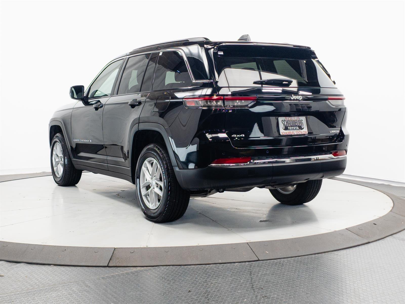 Used 2024 Black Jeep Laredo X image 8