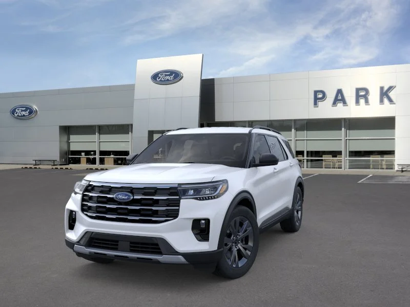 New 2026 Star White Metallic Tri-Coat Ford Active image 2