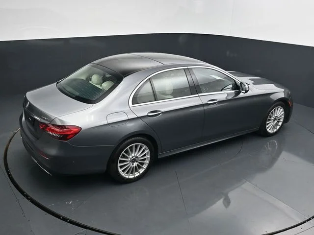 Used 2023  Mercedes-Benz E 350 image 22