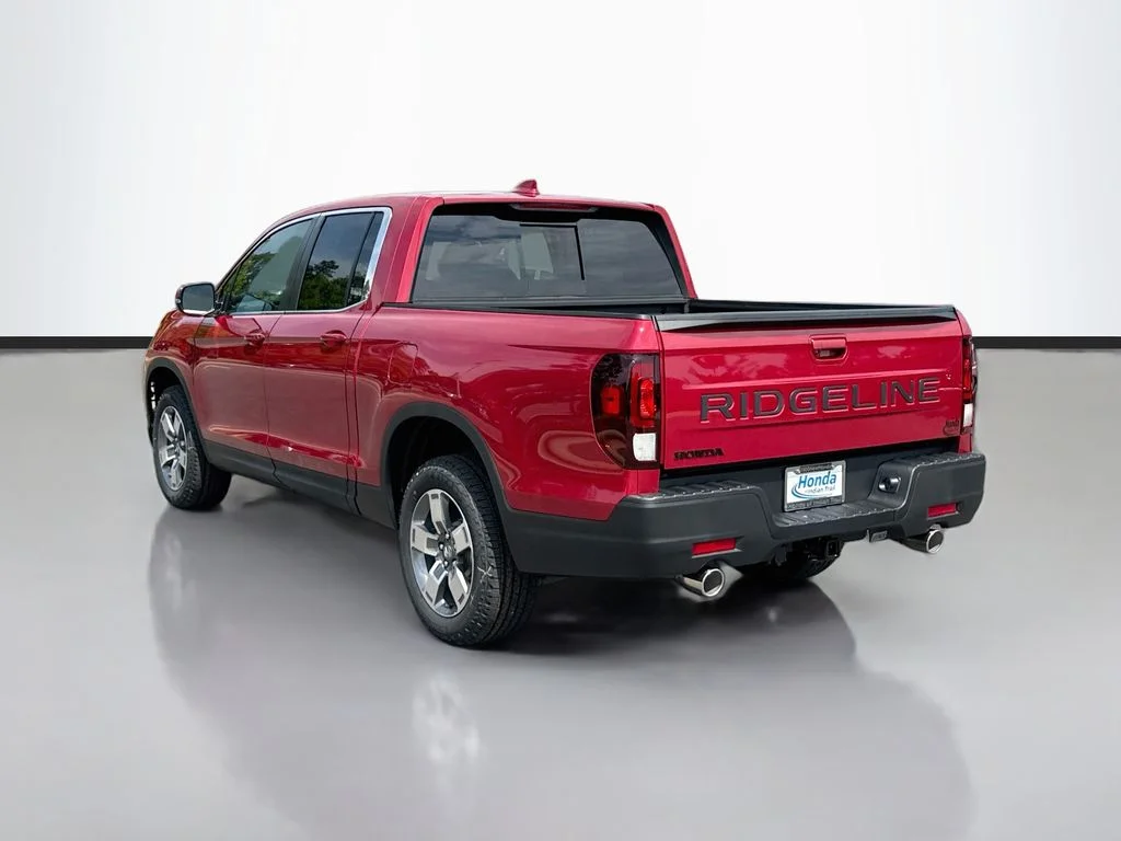 New 2026 Radiant Red Metallic II Honda RTL image 6