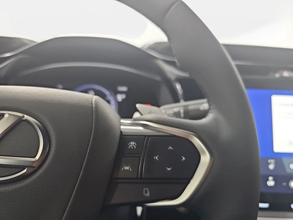 New 2026 Oxygen White Lexus PREMIUM AWD image 17