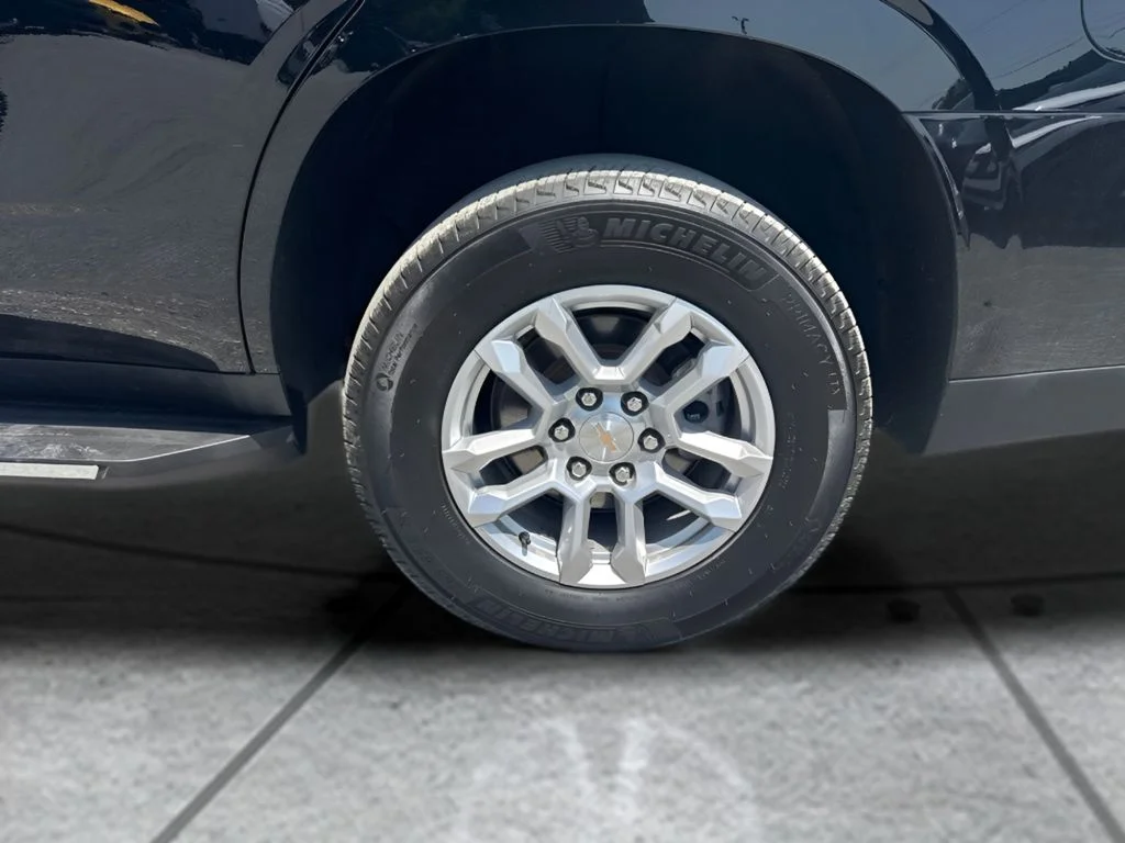 Used 2025 Black Chevrolet LT image 33