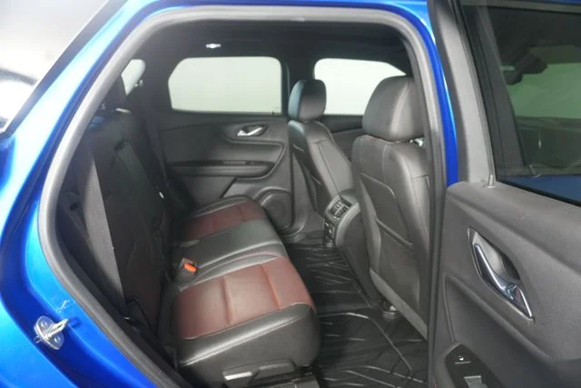 Used 2019 Kinetic Blue Metallic Chevrolet RS image 28