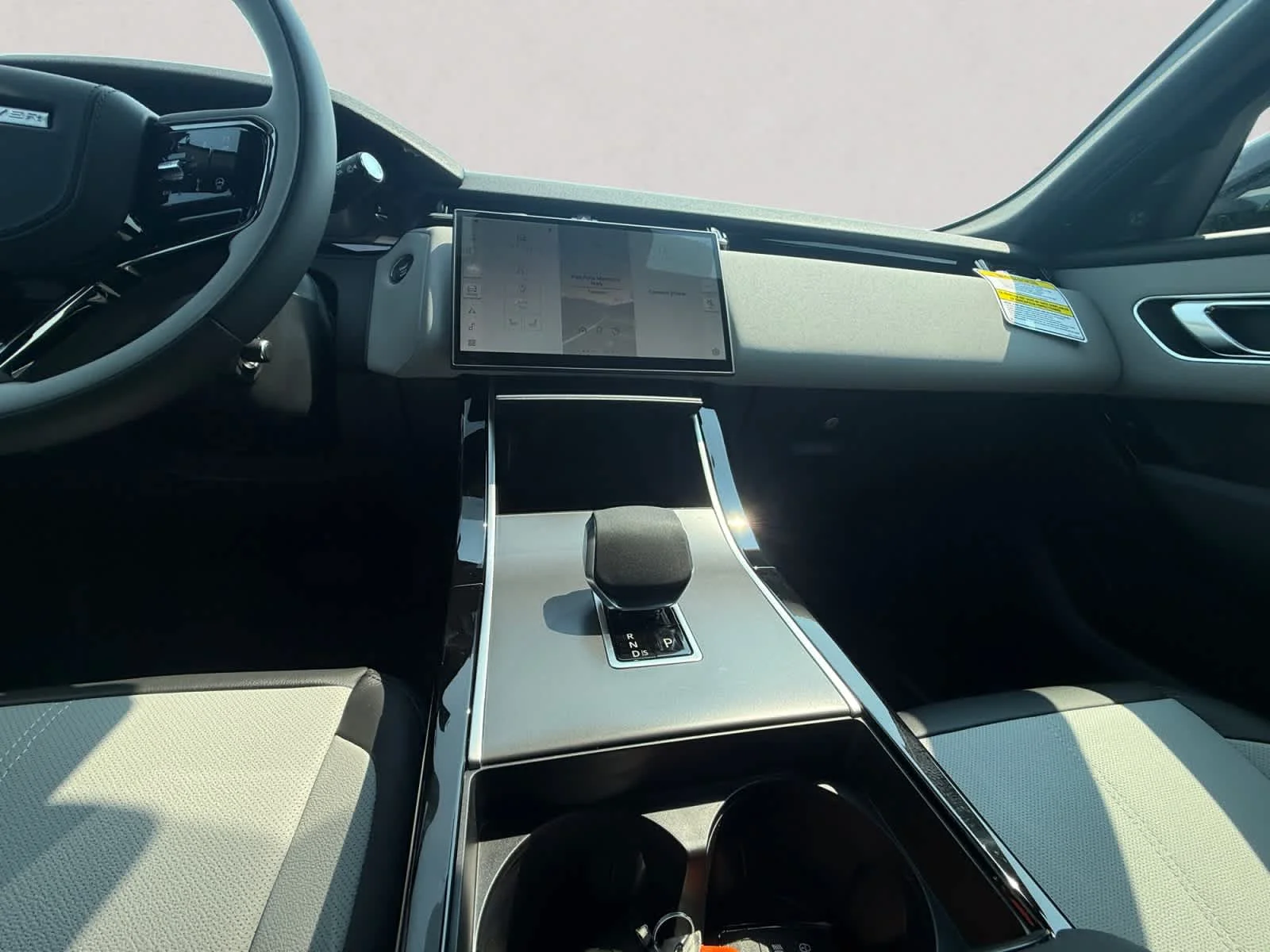 New 2026 Santorini Black Land Rover S image 11