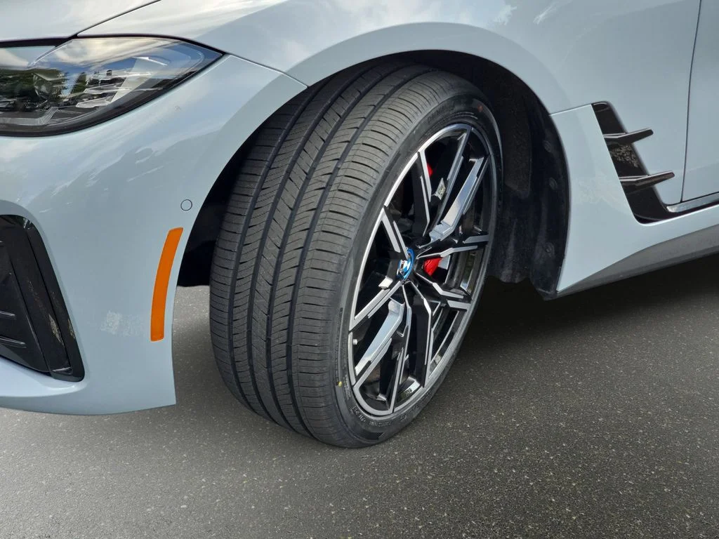 Used 2024 Gray BMW M50 image 36