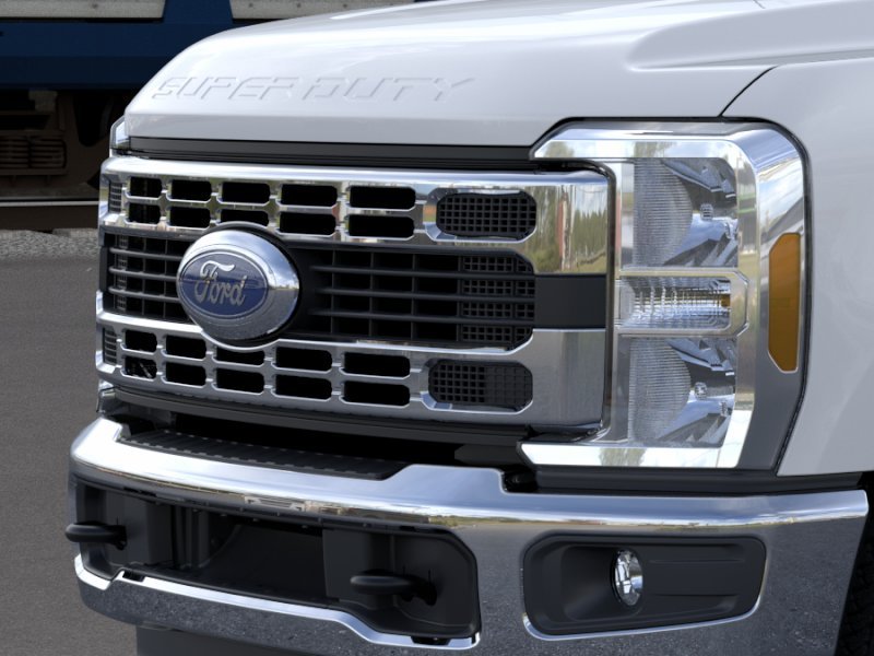 New 2026 Oxford White Ford F-350® XL image 17