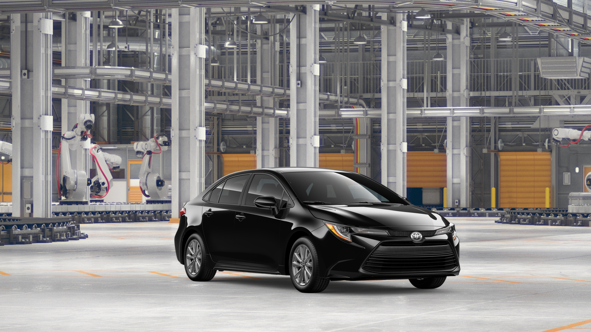 New 2026 Midnight Black Metallic Toyota LE image 15