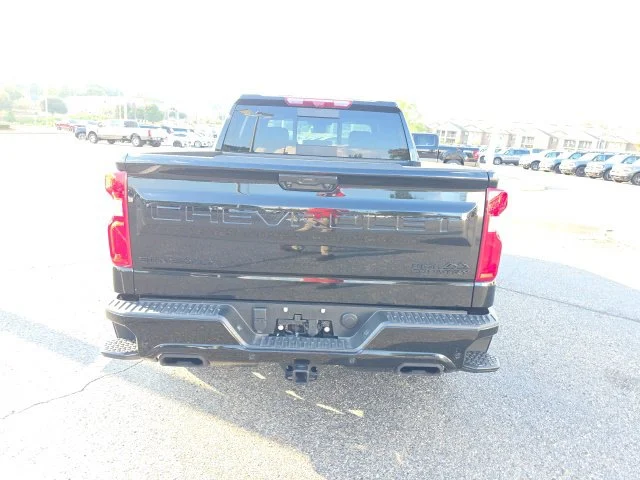 Used 2026 Black Chevrolet High Country image 9