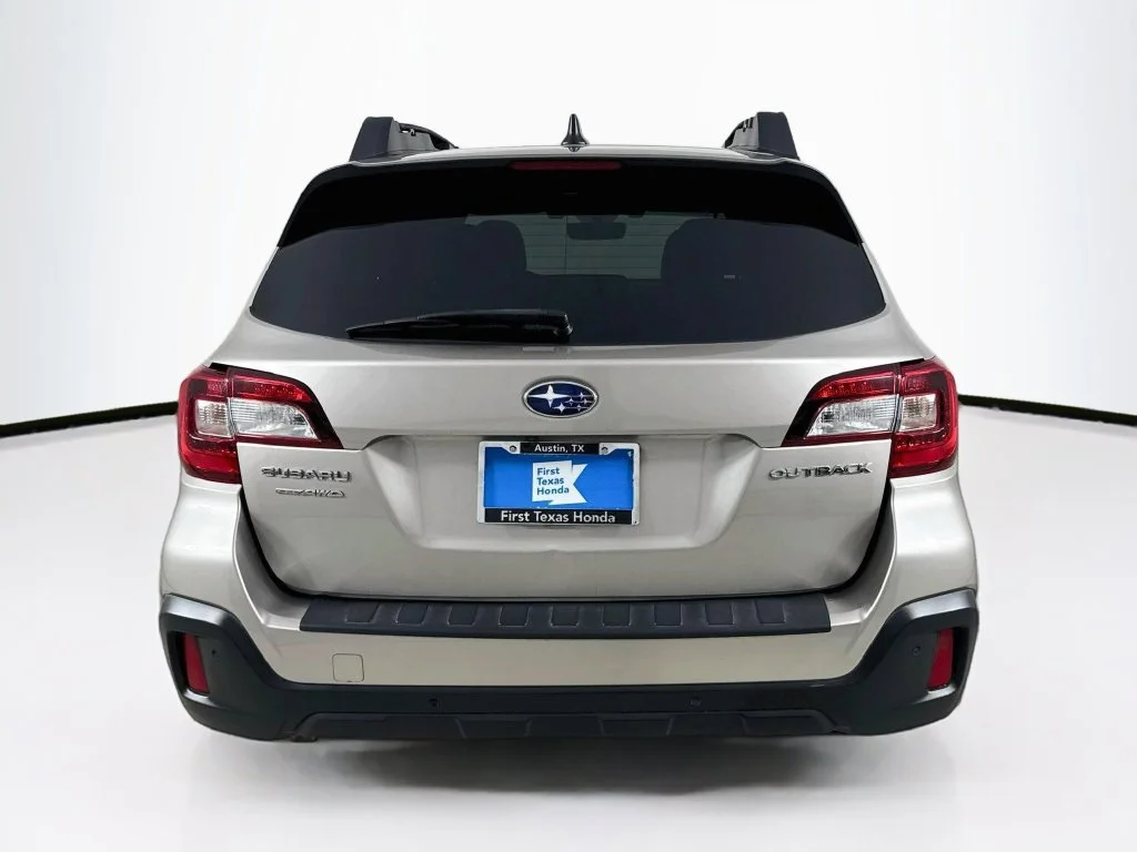 Used 2019 Tungsten Metallic Subaru 2.5i image 7
